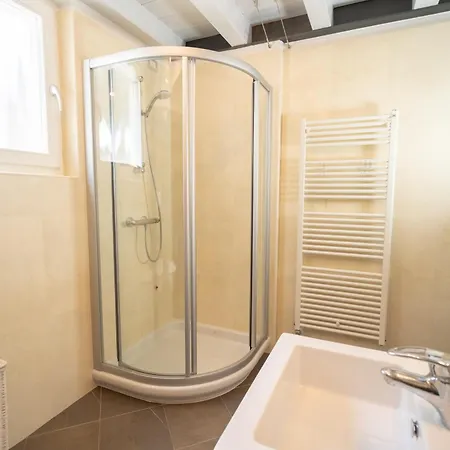 Apartament Sunrise Beth's House Brenzone sul Garda