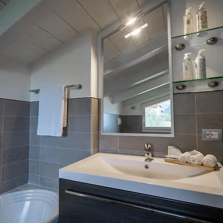Sunrise Beth's House Apartment Brenzone sul Garda